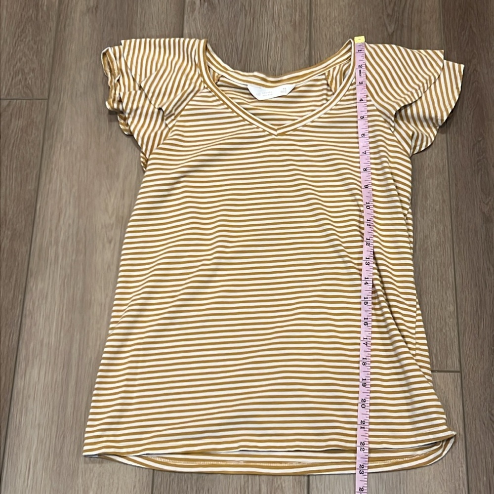 Lauren Conrad XS T-shirt Ruffle Short Sleeves Gold/Cream Striped - Picture 3 of 9